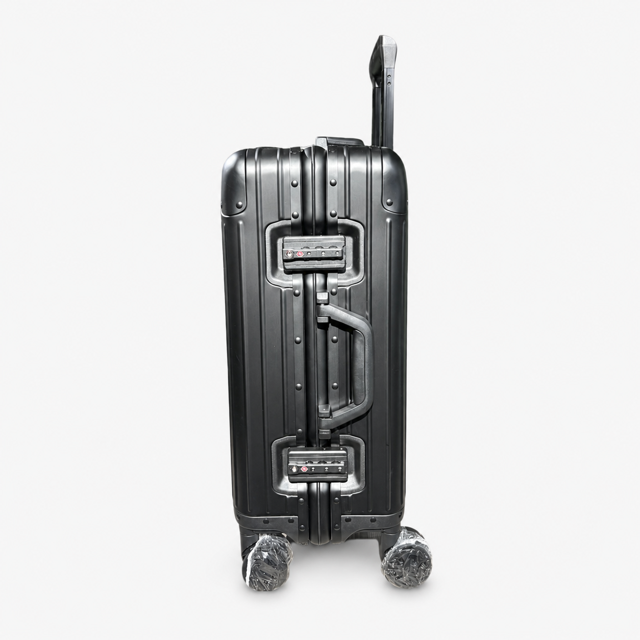 Lumin Aluminum Hard Shell Vertigo Suitcase with TSA Locks - 55cm